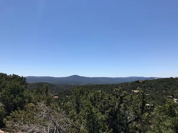 20 Manana Dr, Cedar Crest, NM 87008