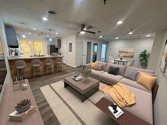 2nd image of 1725 Henry Ave #105