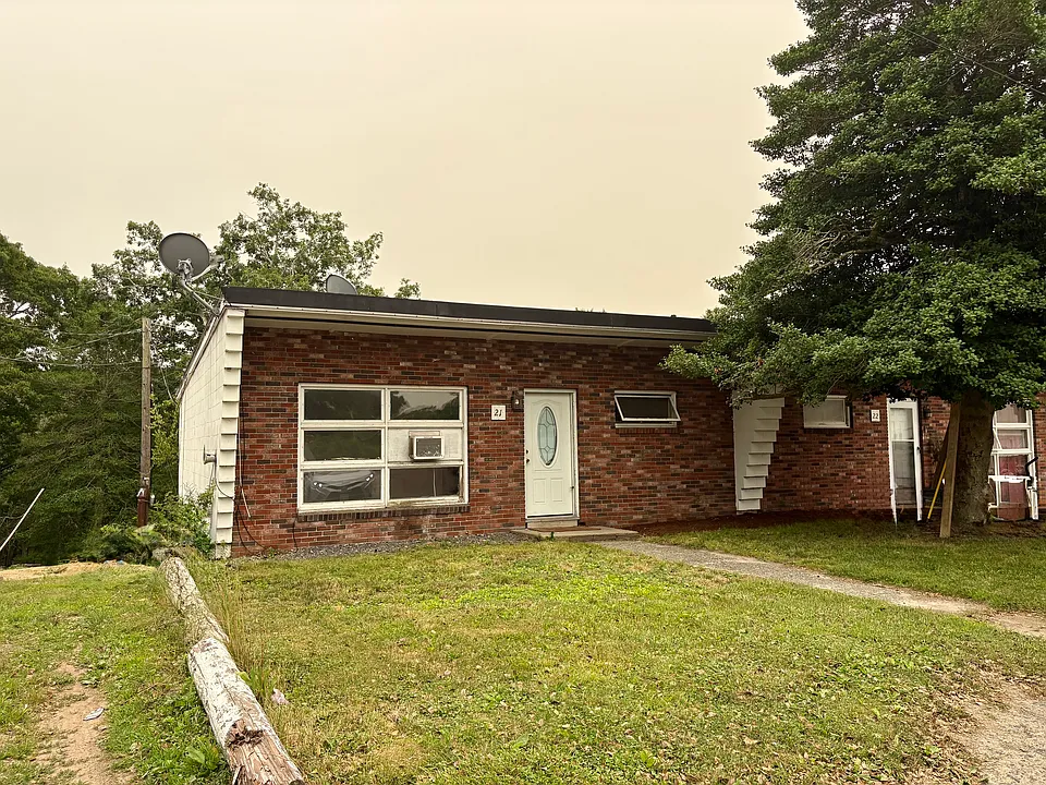 21 Great Neck Rd #21