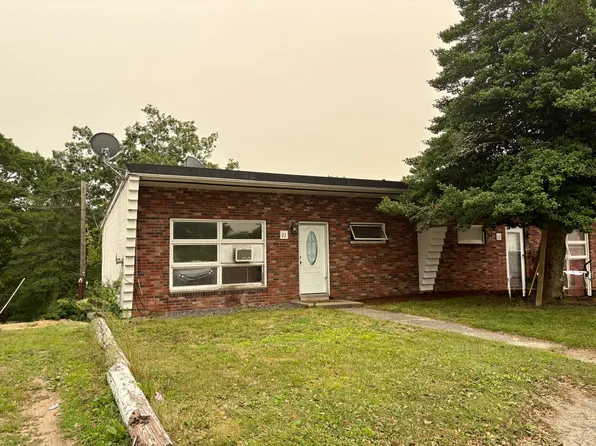 21 Great Neck Rd #21, Mashpee, MA 02649