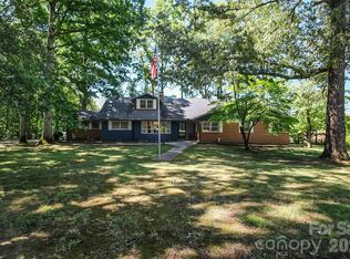 808 Old Mount Holly Rd, Stanley, NC 28164