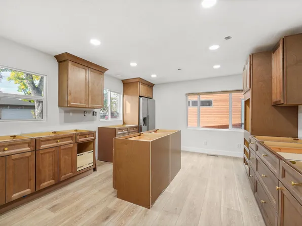 1775 E Rosecrest Dr, Salt Lake City, UT 84108