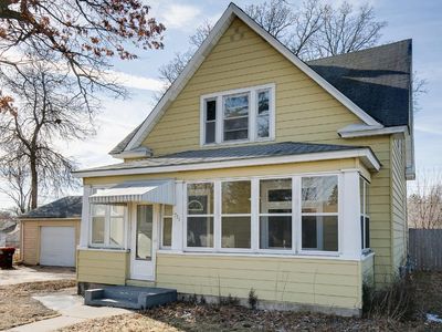 1751 Clarence St N, Maplewood, MN, 55109