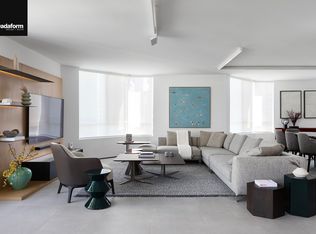 738 Broughton St #2, Vancouver, BC V6G 3A7