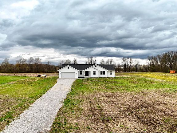4th image of 4497 County Road 124