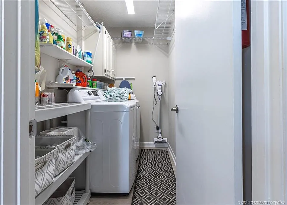 2 bed, 2.0 bath, 873 sqft, $5,900 — Photo 4