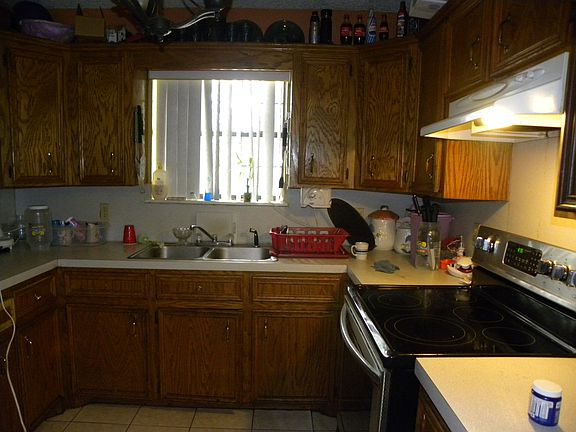 2nd image of 1215 Miracle Dr.