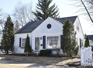 9105 W Chambers St, Milwaukee, WI 53222