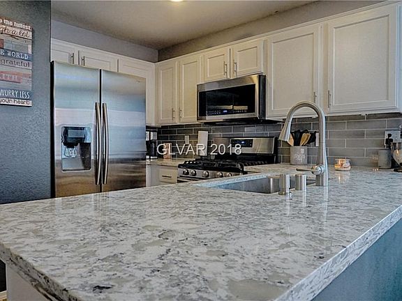 3rd image of 8220 Royal Lilly Ct