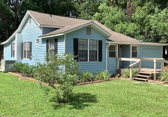 2nd image of 410 Santa Fe Ave SE
