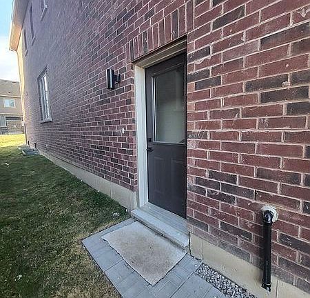 2nd image of 31 Shepherd Dr #Basement