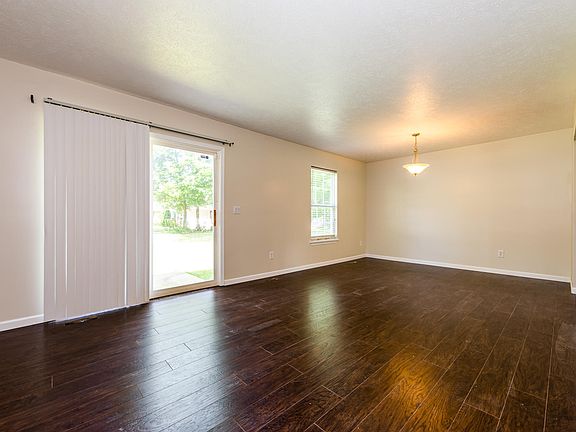 3rd image of 579 Edwards Ave