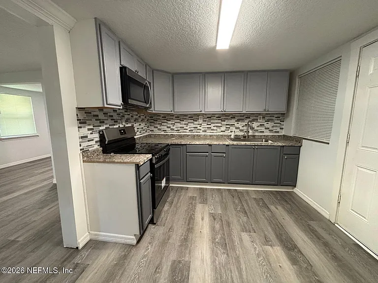 9454 Campus Ave — Photo 13
