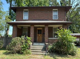 1624 Spruce St, Murphysboro, IL 62966