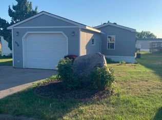 126 Hampton Dr, Pierre, SD 57501