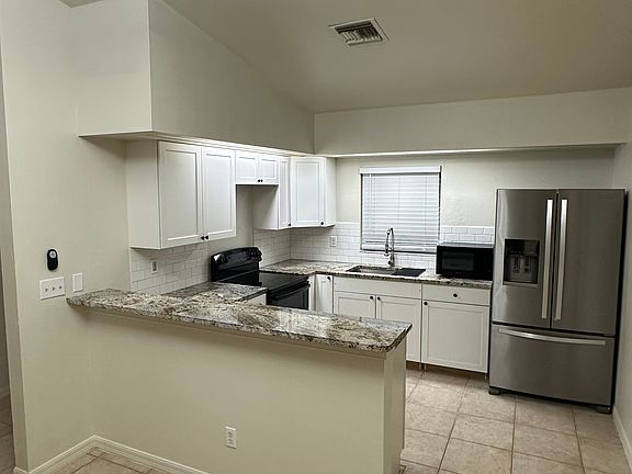 2nd image of 5027 Benton St