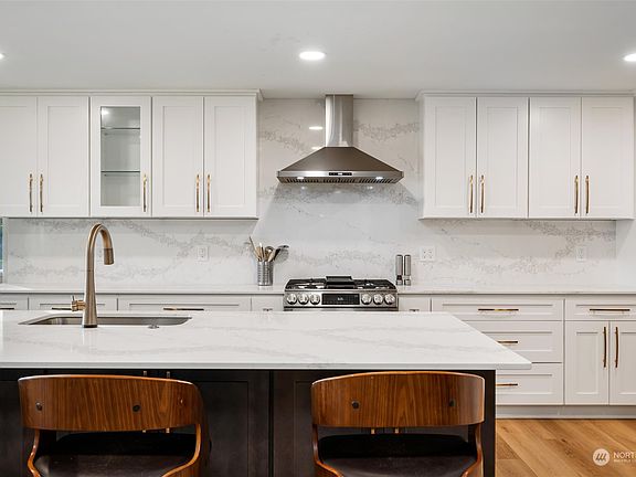 4th image of 5398 Belfern Drive