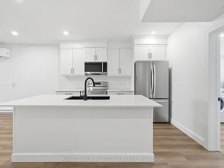 90B Lywood St #LOWER — Photo 10