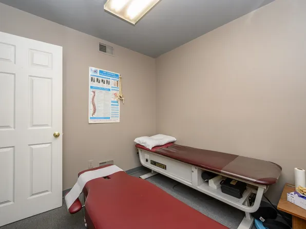 10 West 46th Street image 11 of 40