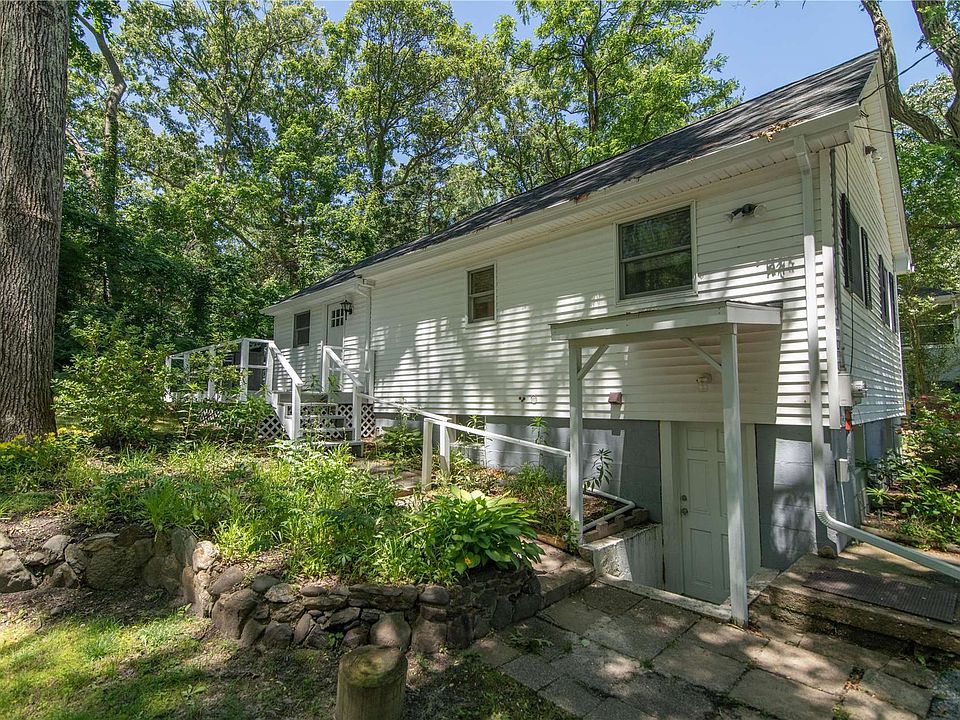 15 Commack Road, Sound Beach, NY 11789 Zillow