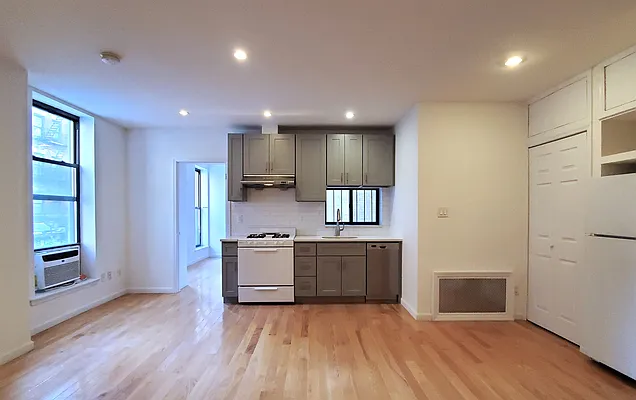 Rented by Teresa Lai, LREB | media 14