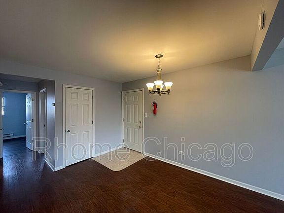 3rd image of 444 E Osage Ln APT 2A