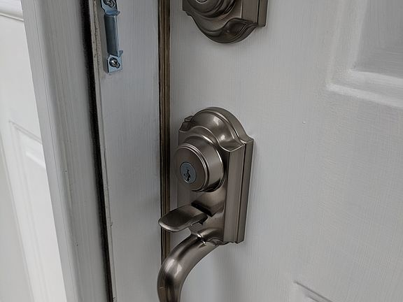 4th image of 1112 Dalores Dr