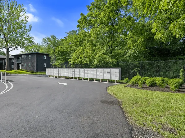 Palisades Apartments