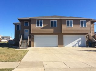 3356 Stephanie Dr, Dickinson, ND 58601