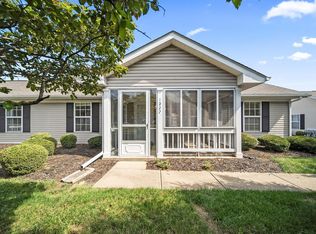 1222 Hillview Cir E, Newark, OH 43055