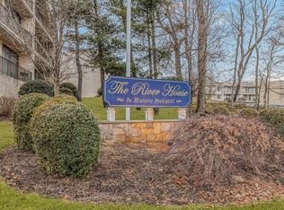 154 Overlook Ave APT 2D, Peekskill, NY 10566