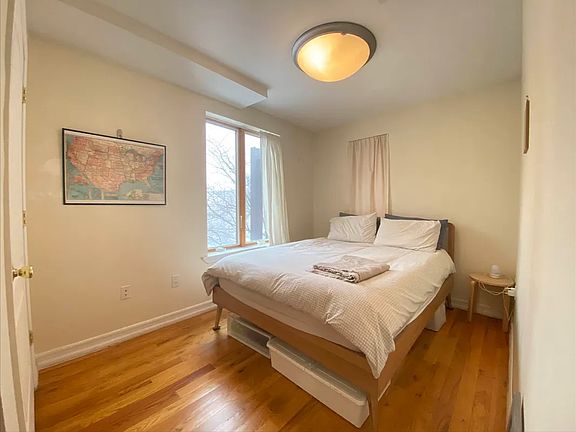 4th image of 406 15th St APT 4A