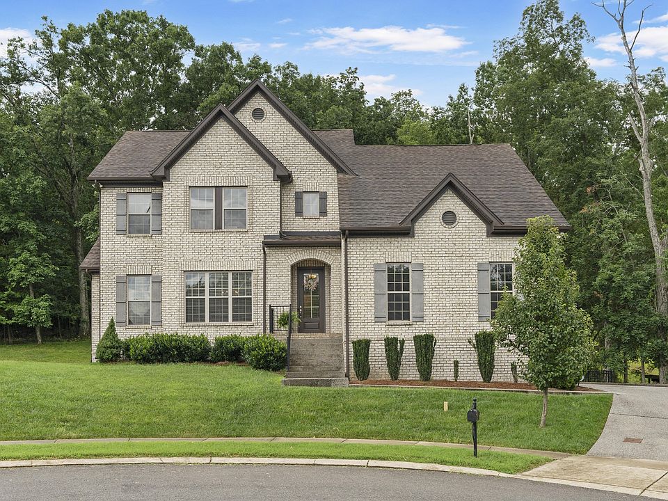 1st image of 137 Burntash Ln