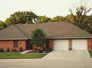 921 Bannister Dr, Jefferson City, MO 65109