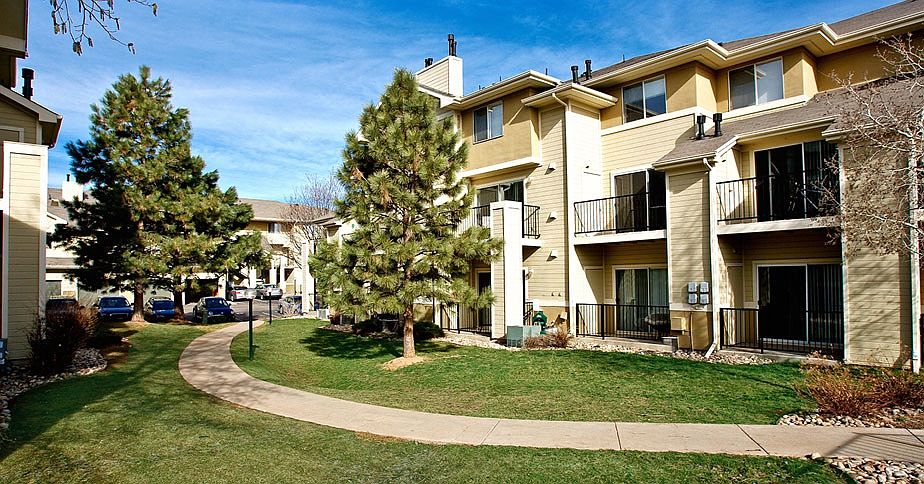 2nd image of 2776 Moorhead Ave APT 103