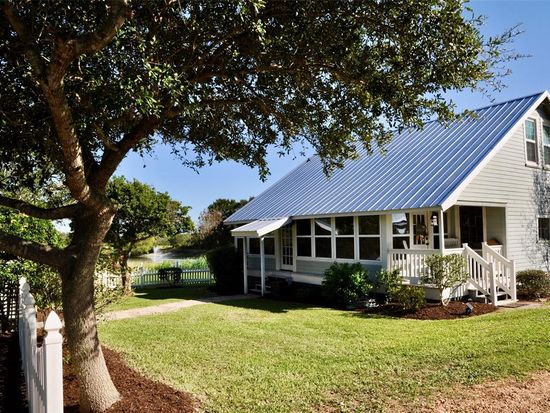 5100 Roznov Rd Fayetteville Tx 78940 Zillow