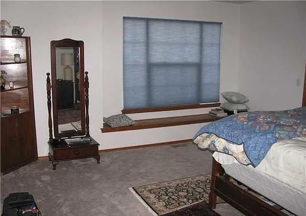 7640 Lonergan Ct — Photo 7