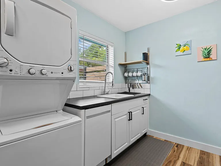 1464 N Dixie Hwy #2 — Photo 6
