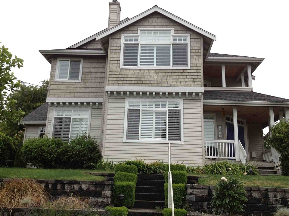 2nd image of 1552 NE 76th St