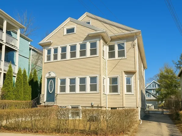 108-110 Grozier Rd, Cambridge, MA 02138