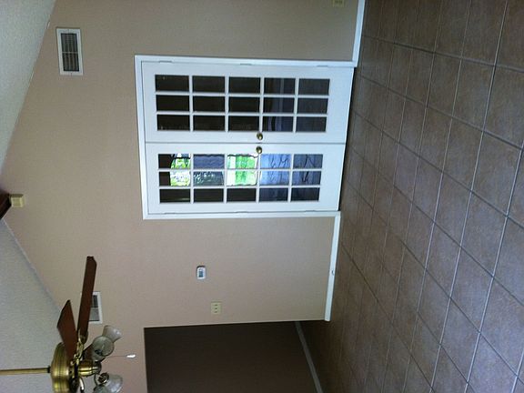 2nd image of 2922 Floral Way Dr