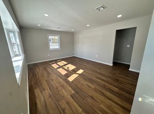 39 Colton Rd, Edison, NJ 08817