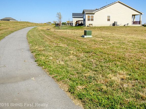 4th image of 1327 Tuscany Dr SE