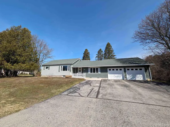 800 Manistique Ave, Manistique, MI 49854
