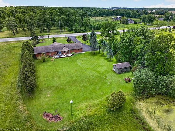 3rd image of 398 Mountain Rd