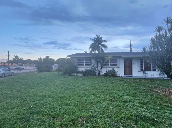 4900 NW 179th St, Miami Gardens, FL 33055
