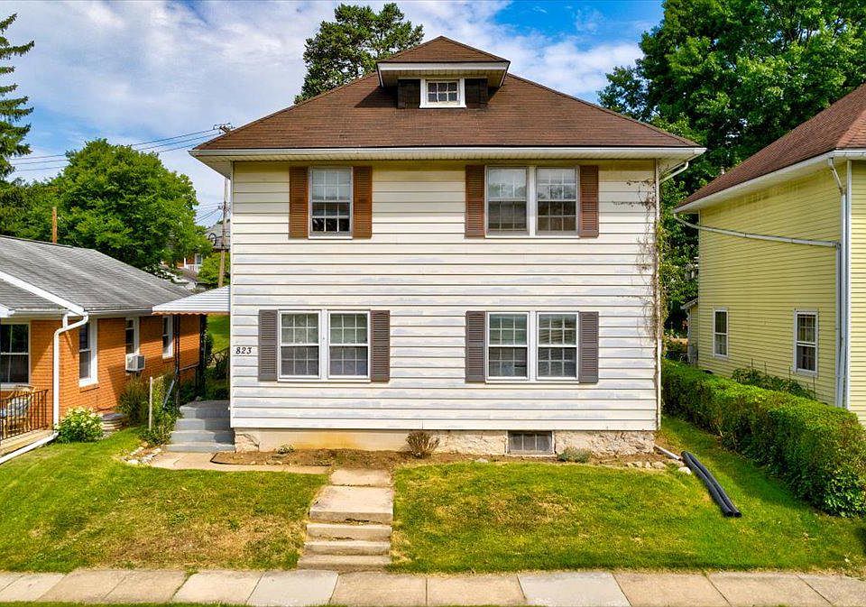 1st image of 823 View St
