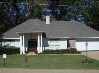 304 Wildwood Blvd, Jackson, MS 39212