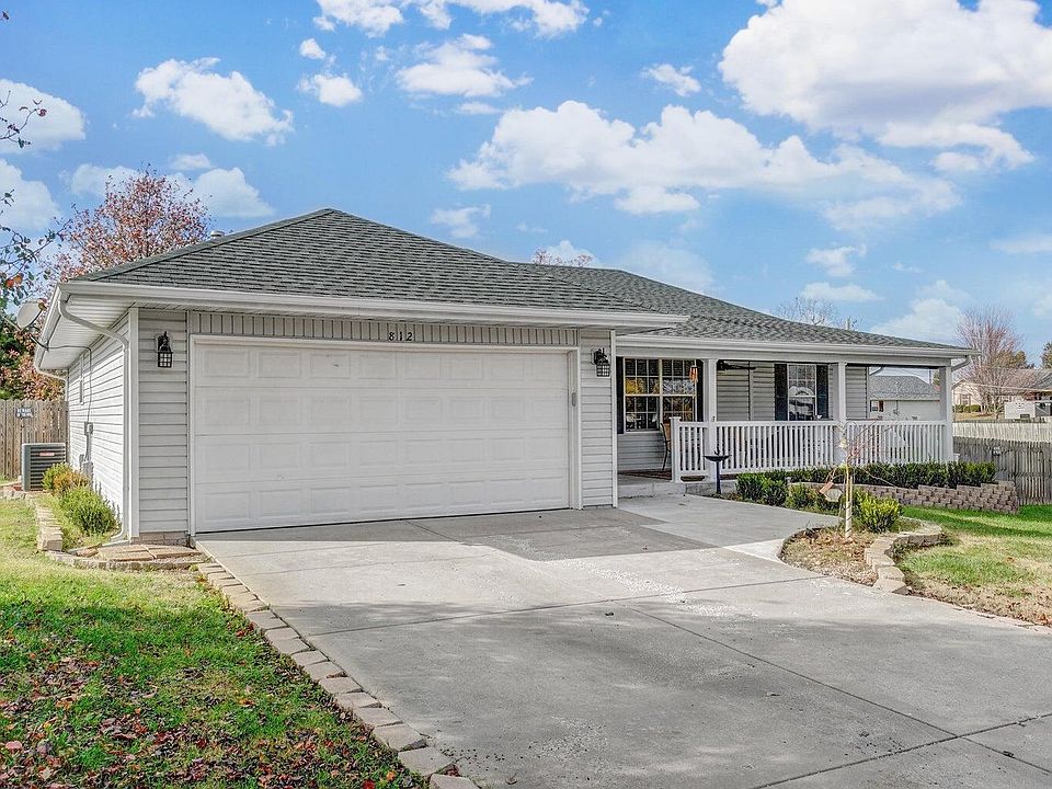 1st image of 812 Timberland Circle