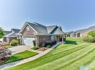 2807 Summer Valley Ct, Charlotte, NC 28269